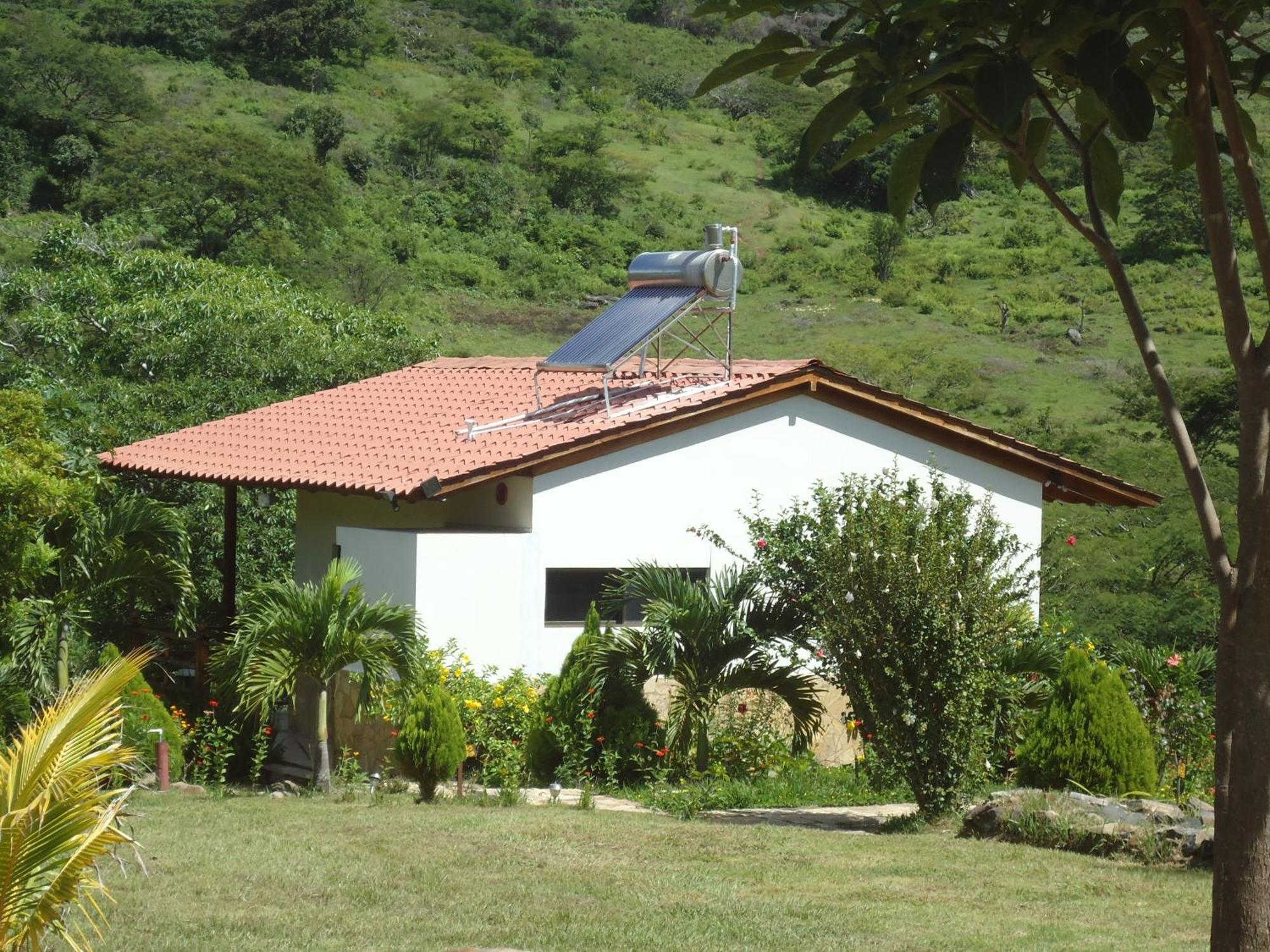 Paysage Cache Villa เอสเตลิ ภายนอก รูปภาพ
